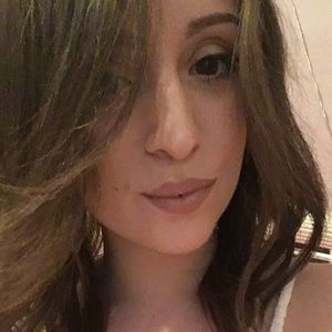 Meet your Posher, Iris